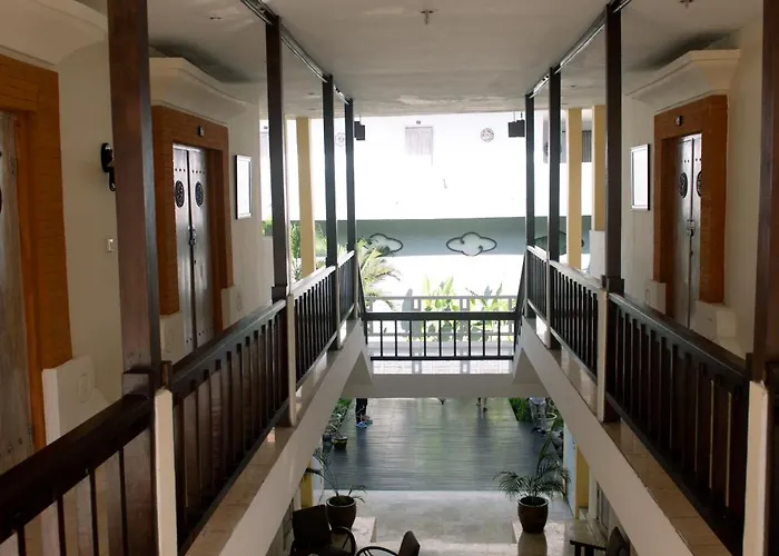 Abian Biu Mansion 4*