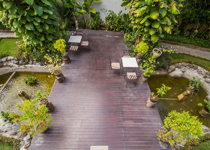 Abian Biu Mansion 4*